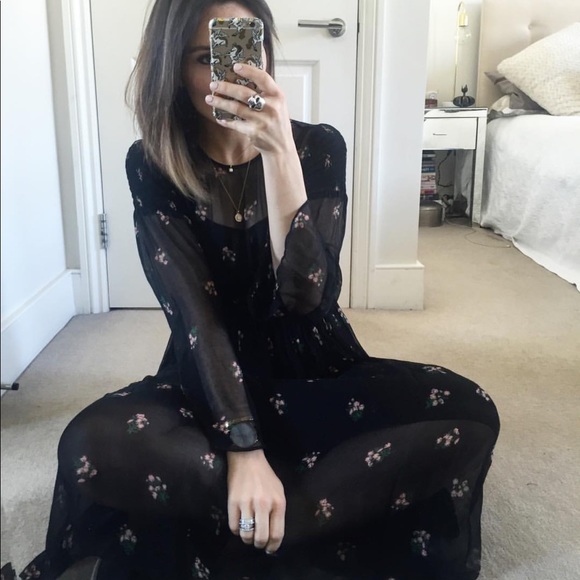 Dresses & Skirts - Floral peasant midi dress